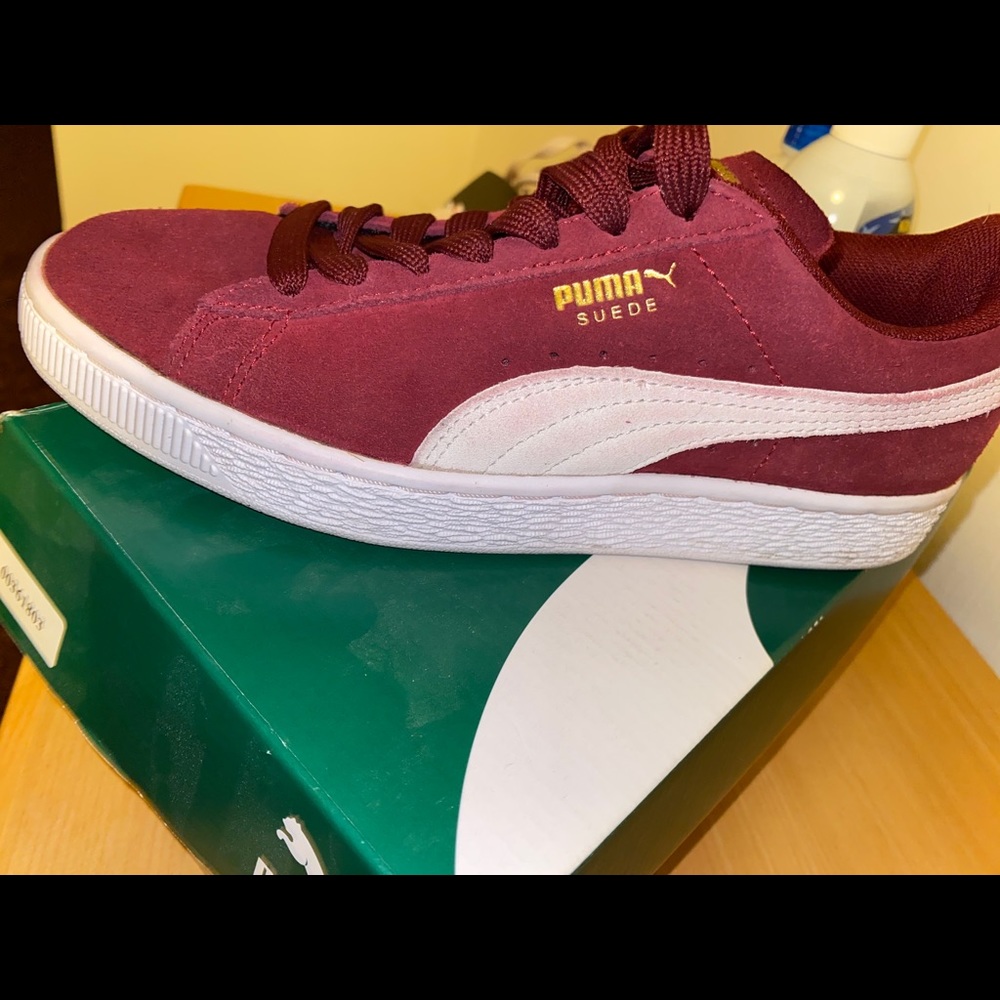 burgundy and nude suede pumas. - Picture 1 of 3